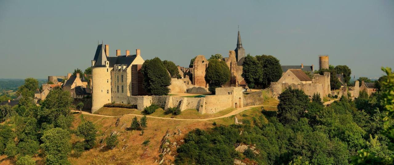 Logis De La Helberdiere Cosse-en-Champagne Bagian luar foto